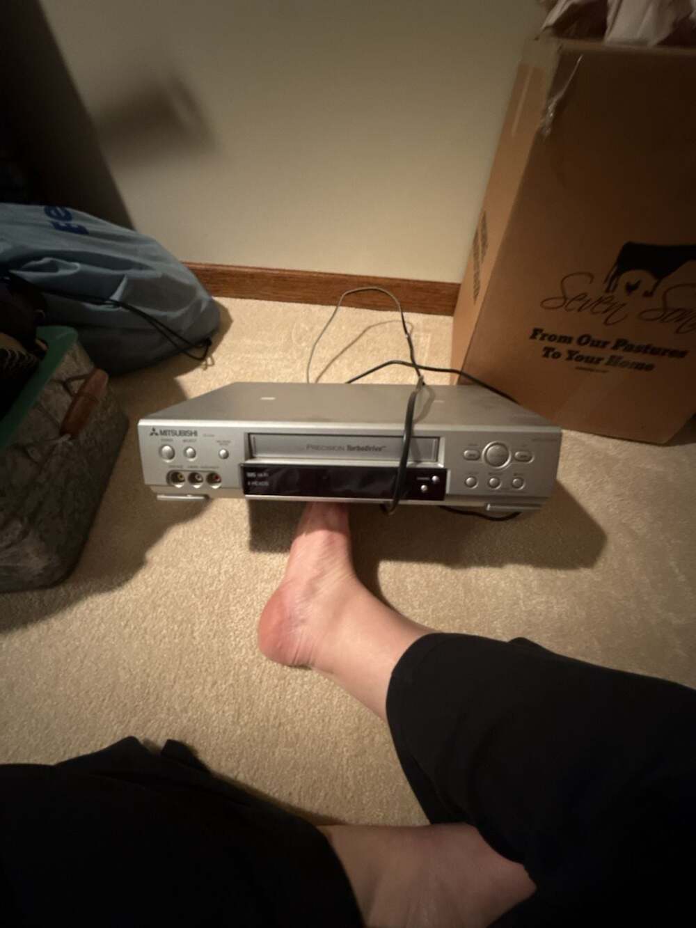 Mitsubishi HS-U449 VHS Hi-Fi 4-Head VCR Player